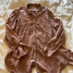 Maurices Linen Textured Rosy Taupe Button Down - Like New